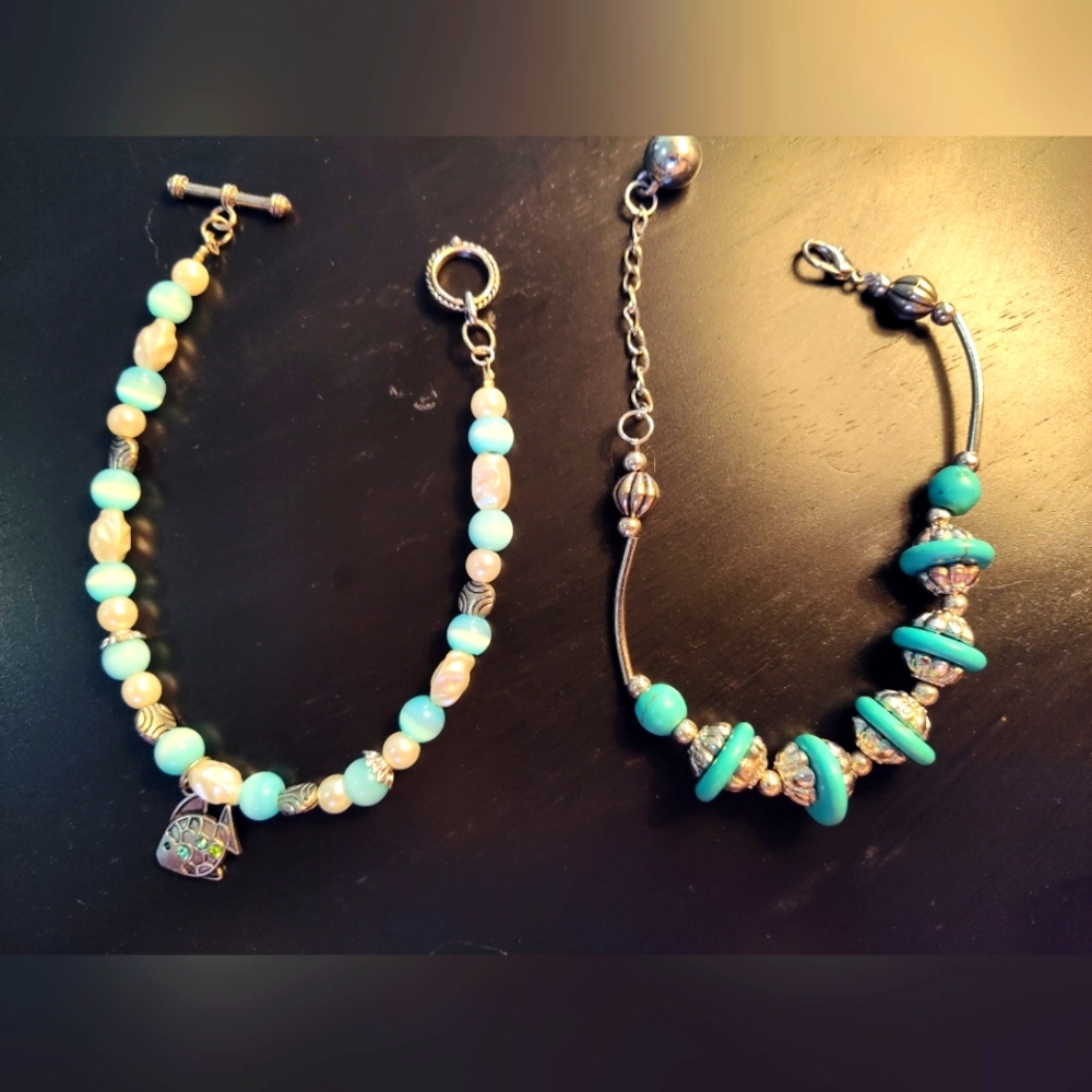 🍒 FREE w/any purchase 🍒set of 2beaded bracelets
